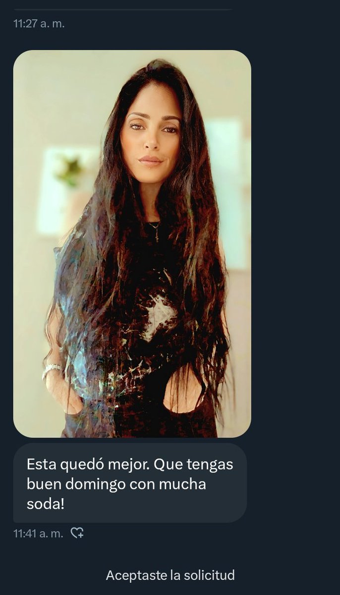 pibadeantes's tweet photo. Un seguidor me dijo que me mejoro mi foto y ahora quiero vivir con la nitidez y el retoque incorporado 😩

* Imprime la foto y se la pega en la jeta* https://t.co/OUKK0ZCQcz
