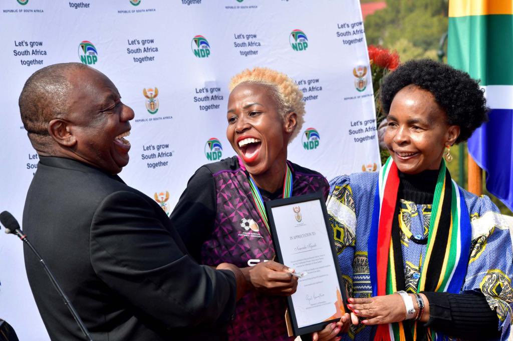 Thumani mina! Holiday confirmed tomorrow, my people. Yours truly Lipstick Lady ®️💋💄🇿🇦

#Bokke #rugbyworldcup2023 #RugbyWorldCupFinal #RugbyWorldCup