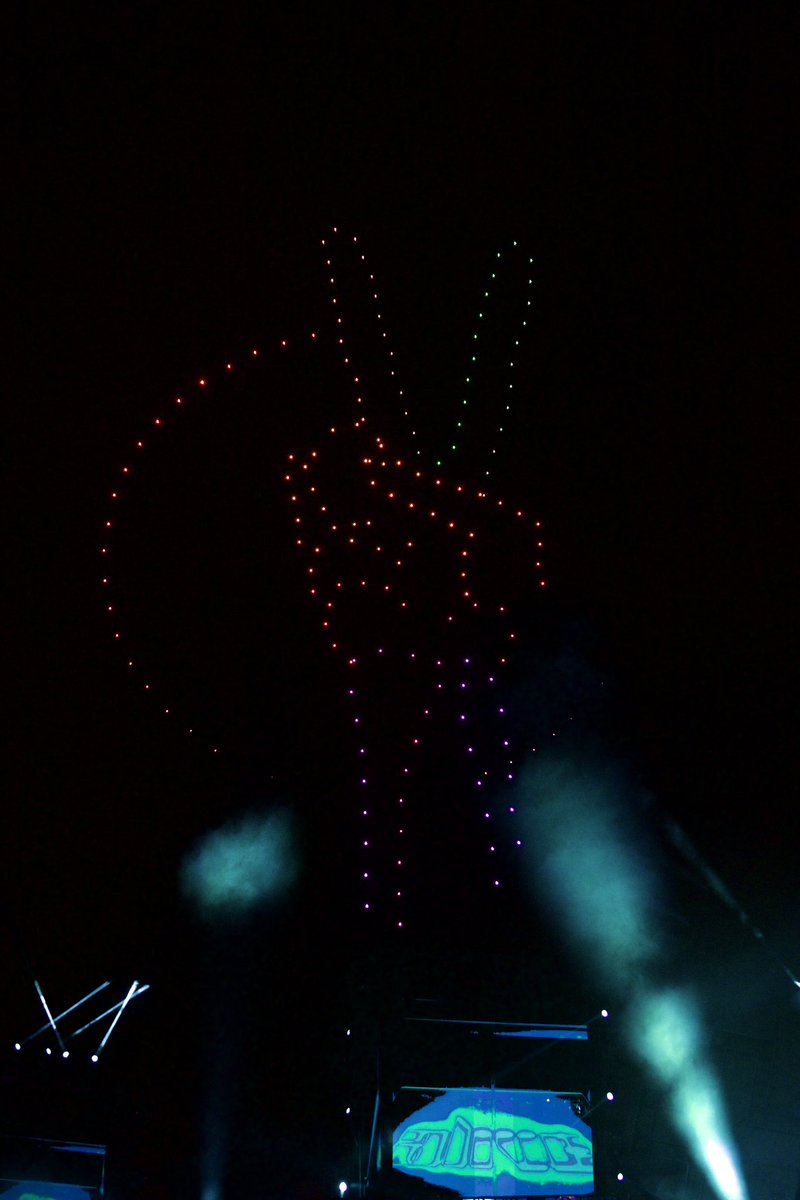 digitalskyprods's tweet photo. Day 1 drone show at @FreakyDeakyTX ☠️ and we’re just getting started!

#drone #droneshow #dronelightshow #freakydeakytx #halloween #edm #music #texas @DDPWorldwide https://t.co/UitXIJWUHo