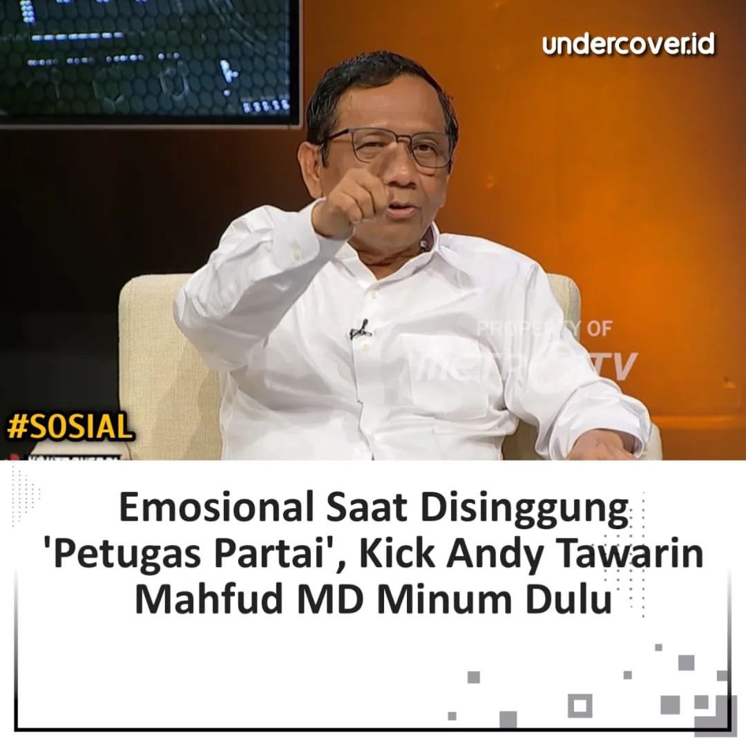 sosmedkeras's tweet photo. Menurut Mahfud MD, emang kalau petugas partai kenapa, partai itukan isinya untuk melaksanakan konstitusi untuk melaksanakan ideologi.
_
📹 : metrotv https://t.co/pQR4GWFvvA