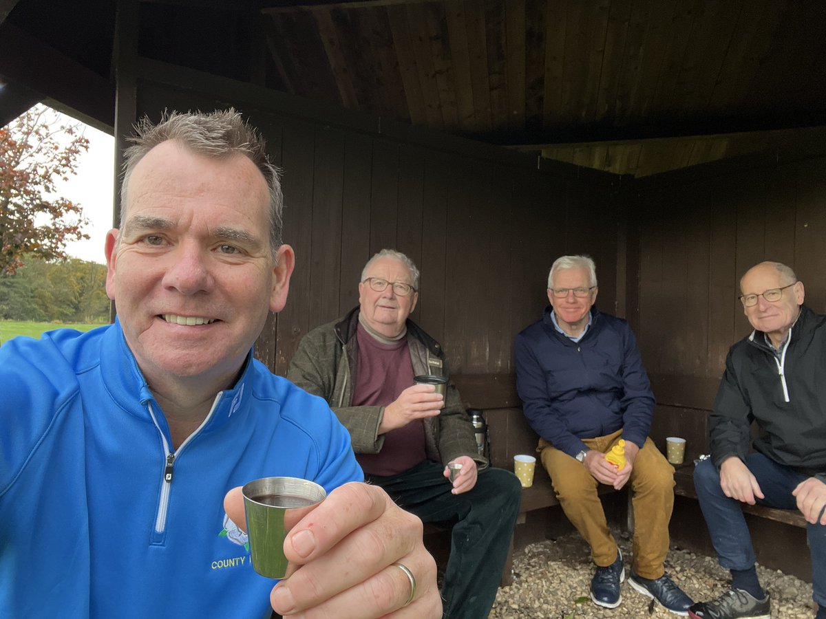Early autumn morning <a href="/IlkleyGolfClub/">Ilkley Golf Club</a> …even the 🌞 came out to play…toasted with a nip of sloe gin. Course, tees &amp; greens in great condition.