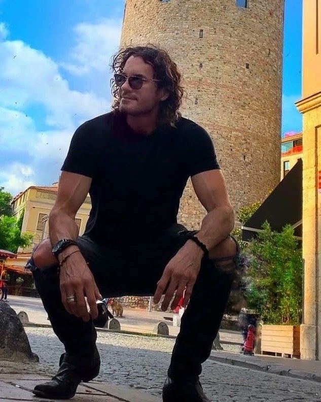 carmennalejos's tweet photo. ¡Juro que adoro cada átomo de tu preciosa existencia!!
@mariocimarro 

Te Quiero infinito 💕 💗
Besitos 💋 💋 💋 https://t.co/pqqIXyd6EH