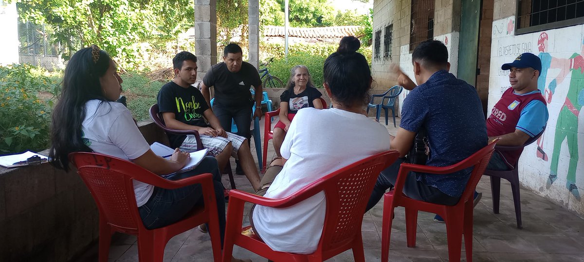 Cripdes_ES's tweet image. #JuventudPROGRESO || Nos reunimos con el comité de jóvenes de la Comunidad Laura López y representantes de la ADESCO con el objetivo de coordinar esfuerzos a favor de las juventudes.