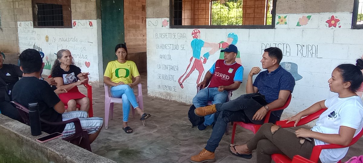 Cripdes_ES's tweet image. #JuventudPROGRESO || Nos reunimos con el comité de jóvenes de la Comunidad Laura López y representantes de la ADESCO con el objetivo de coordinar esfuerzos a favor de las juventudes.