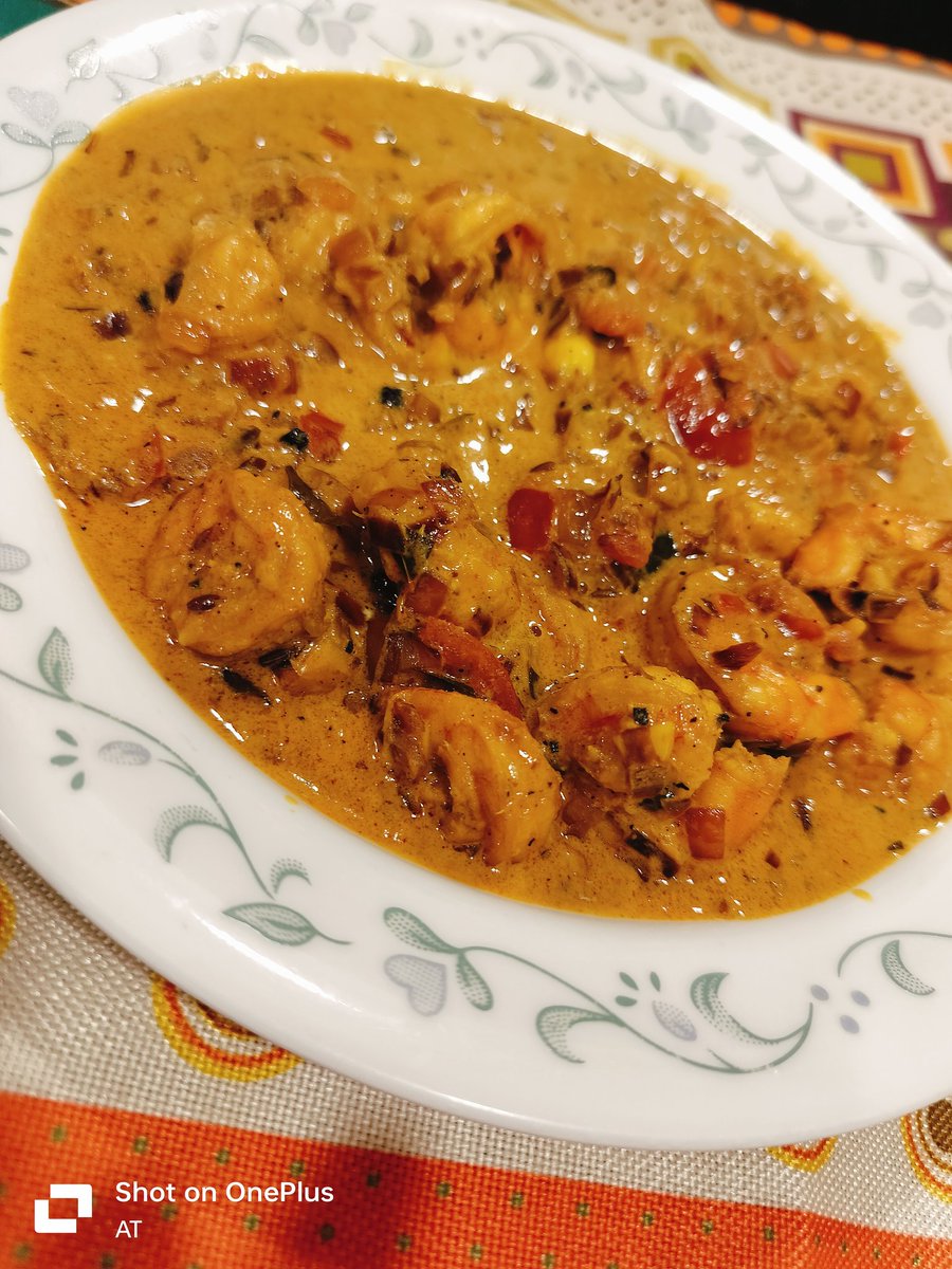 annie20thomas's tweet image. A lip smacking malai prawns curry for dinner tonight!
#homemade
#madefromscratch
#frommykitchen