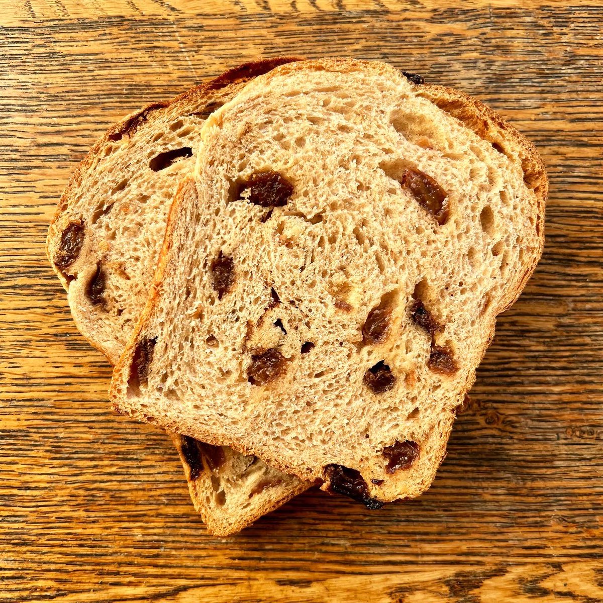 🍁🍂WHO DIS?!🍁🍂

NEW AUTUMNAL KID ON THE BLOCK: TEA CAKE LOAF

In honour of the season we have a new weekend treat for you, &amp; you’re gonna want to get the kettle on.

Plump with soaked sultanas &amp; redolent with cinnamon and spice, this is begging to be besties with your toaster.