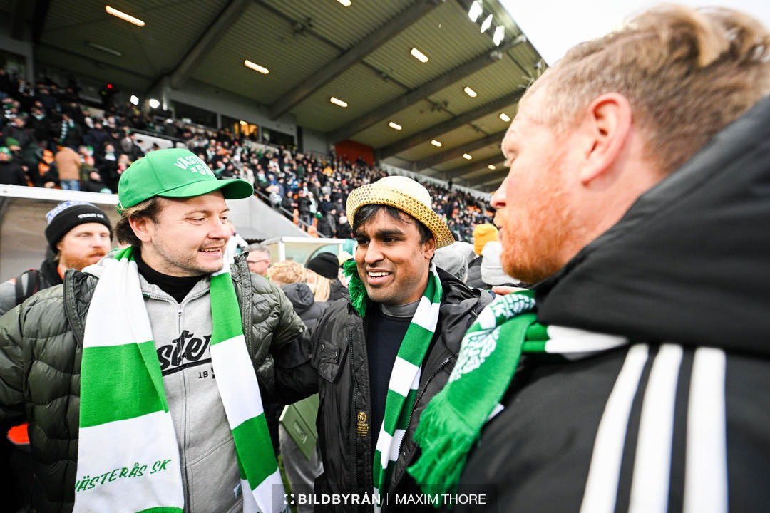 Har aldrig klätt i hatt. Men idag får det väl gå an.

ALLSVENSKAN, HÄR KOMMER GRÖNVITT!!!!!
