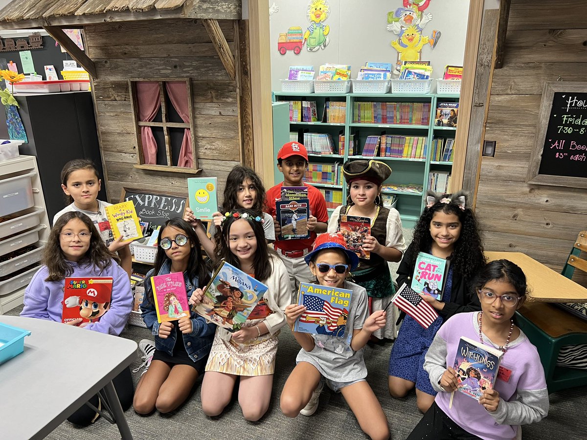 ExpressBookStop tweet media