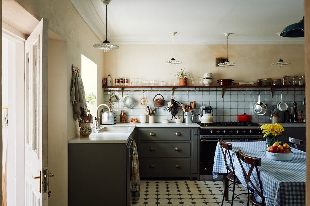 artofarchitect's tweet image. An English Cottage with a Perfect Kitchen