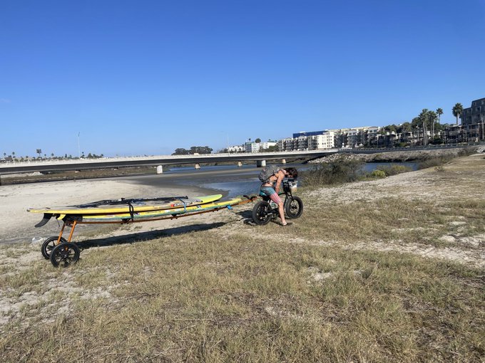 I do paddle boarding now 😋 https://t.co/vTM6iDjb9v