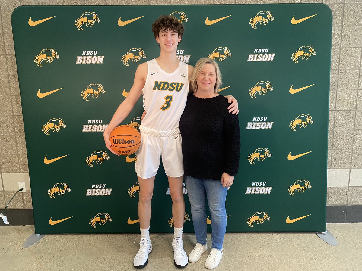 jax abalos (@jaxabalos22) on Twitter photo Thanks to <a href="/lukestrege/">🧩Luke Strege🧩</a> and <a href="/CoachRichman/">Dave Richman</a> for having me out! Had a great time touring campus, meeting players and meeting coaches! Beautiful campus and amazing facilities!
<a href="/BataviaBBBall/">Batavia Basketball</a> <a href="/M14Hoops_Boys/">Team M-XIV Boys</a> <a href="/scottybscout/">Scott Burgess</a> Thanks to <a href="/lukestrege/">🧩Luke Strege🧩</a> and <a href="/CoachRichman/">Dave Richman</a> for having me out! Had a great time touring campus, meeting players and meeting coaches! Beautiful campus and amazing facilities!
<a href="/BataviaBBBall/">Batavia Basketball</a> <a href="/M14Hoops_Boys/">Team M-XIV Boys</a> <a href="/scottybscout/">Scott Burgess</a>