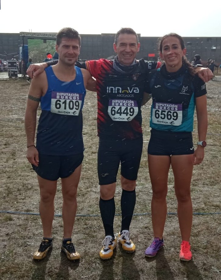 ApoloAtletismo's tweet photo. Domingo 29 de octubre 2023, #CrossdeAtapuerca.
Apolo ha participado en el mejor Cross International del mundo. 
Lluvia mucha lluvia, viento mucho viento, frío un poco... Pudieron más las ganas de correr.
El arco iris nos dejó una estampa que nos faltaba ver en Atapuerca. https://t.co/woiDjsUWOu