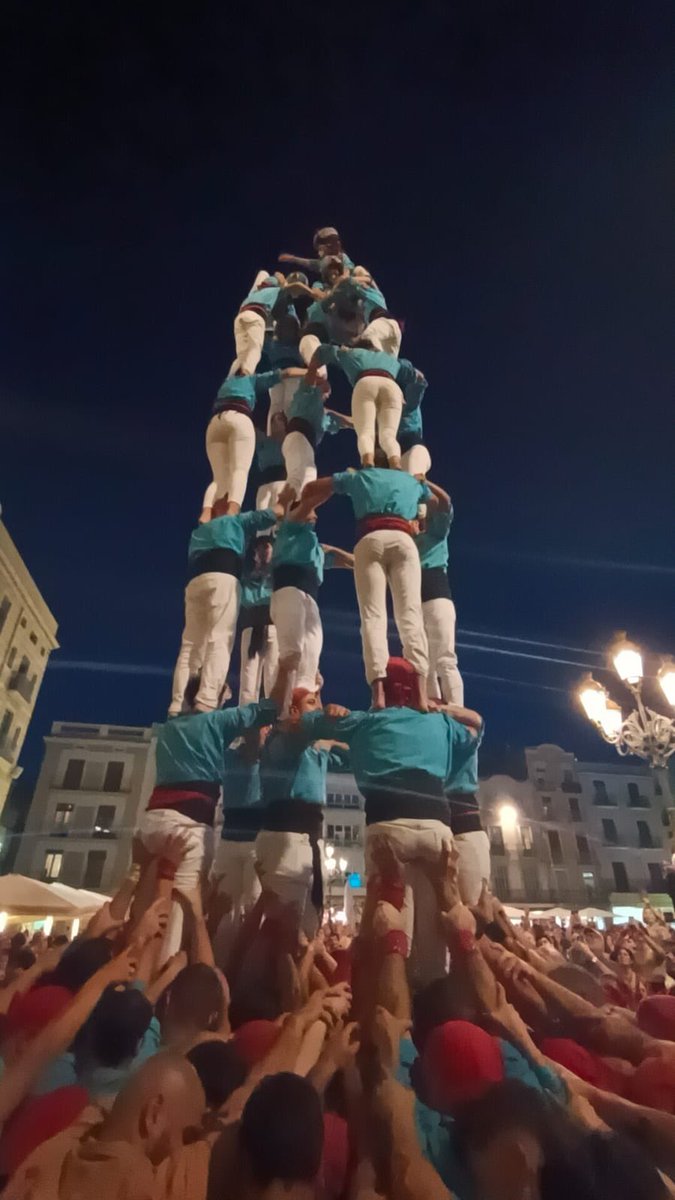 CDTerrassa's tweet photo. JA TENIM EL PRIMER 4 de 8 DE LA TEMPORADA!💪🏼
Ahir vam anar a la Diada dels Xiquets de Reus, on vam tornar a demostrar que Reus és talismà!🩵

Vam descarregar el primer 4 de 8 de l’any, seguit del 7 de 7, el 5 de 7 i vano de 5, completant així LA MILLOR ACTUACIÓ DE LA TEMPORADA!✨ https://t.co/0Fxgpln9od