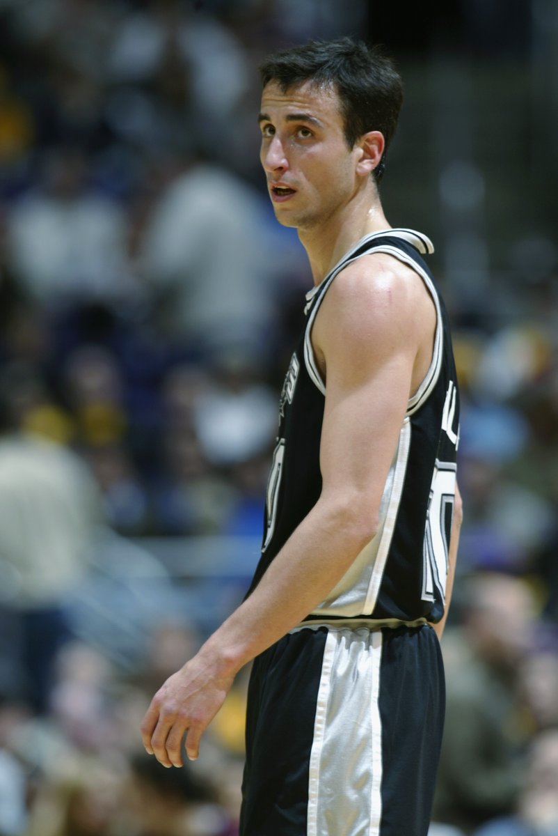 [29/10/2002]

Un tal <a href="/manuginobili/">Manu Ginobili</a> jugaba su primer partido en la NBA 🤩🇦🇷