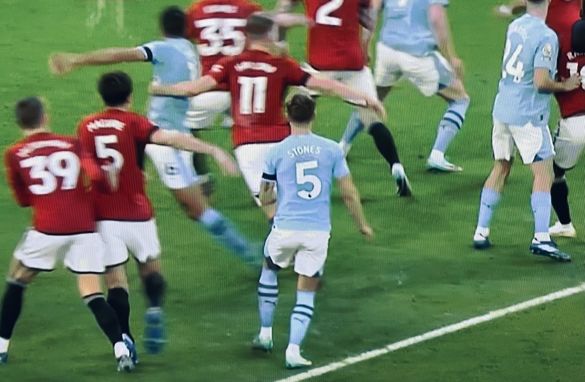 There are multiple challenges of the kind Rasmus Hojland made on Rodri in every Premier League match. Rarely are penalties given for them. Yet another game changing VAR intervention in a season pockmarked by them. #MUNMCI