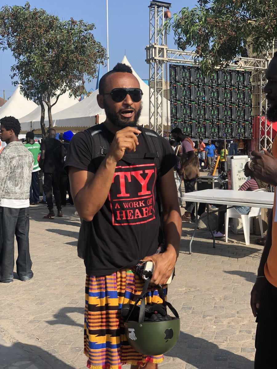 AugustusImpactM's tweet photo. The #ObroniWawuOctober 2023 festival which has been transformed into a fashion hub with runways, exhibition stands, and pop-up shops is currently taking place at Rawlings Park in Accra.
#ObroniWawuOctober #GhanaFashion #KantaTalentShow #RunawayShow #RawlingsPark #OWODripContest https://t.co/gZFTxJrlbM