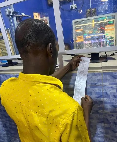 nkweguben's tweet photo. Rich man pikin go think say na grocery receipt 🤭
#SportyBetscam #Amaechi https://t.co/FgvWLP9yry