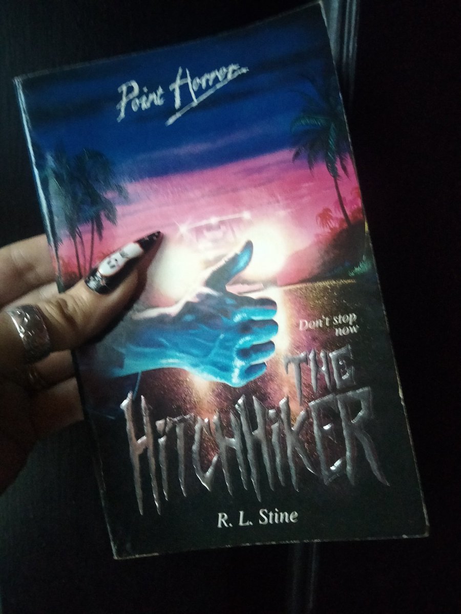 AMdrnHouseWitch's tweet image. Another Point Horror Book for Halloween
❤️🧡💛
#BookwormForLife #PaperbackBook #Goodreads #PointHorror #RLStine