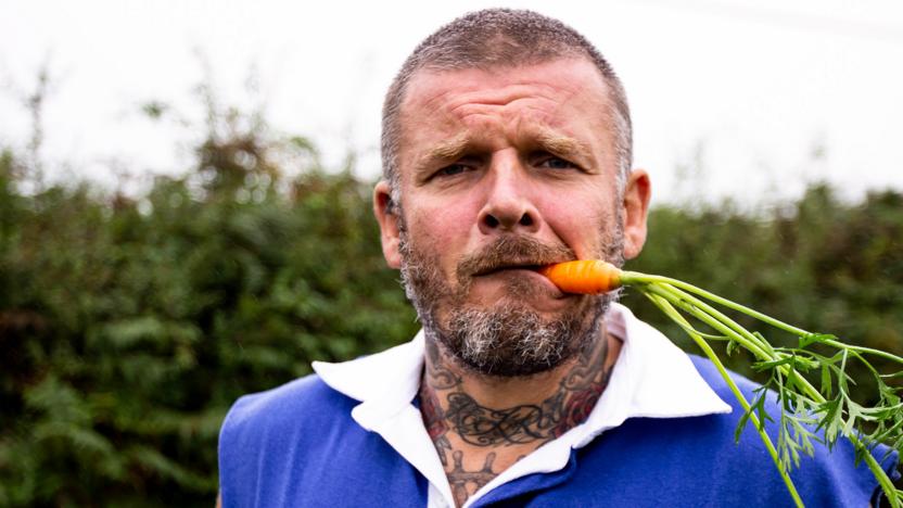 Very pleased to release our interview with #DirtyVegan Mat Pritchard, who talks his history on Dirty Sanchez, his new book and much more...

soundspheremag.com/features/matt-…

Words: <a href="/gdstlevi/">Levi Mulholland</a> / Interview: <a href="/D0m_Sm1th/">Dom Sphere</a>