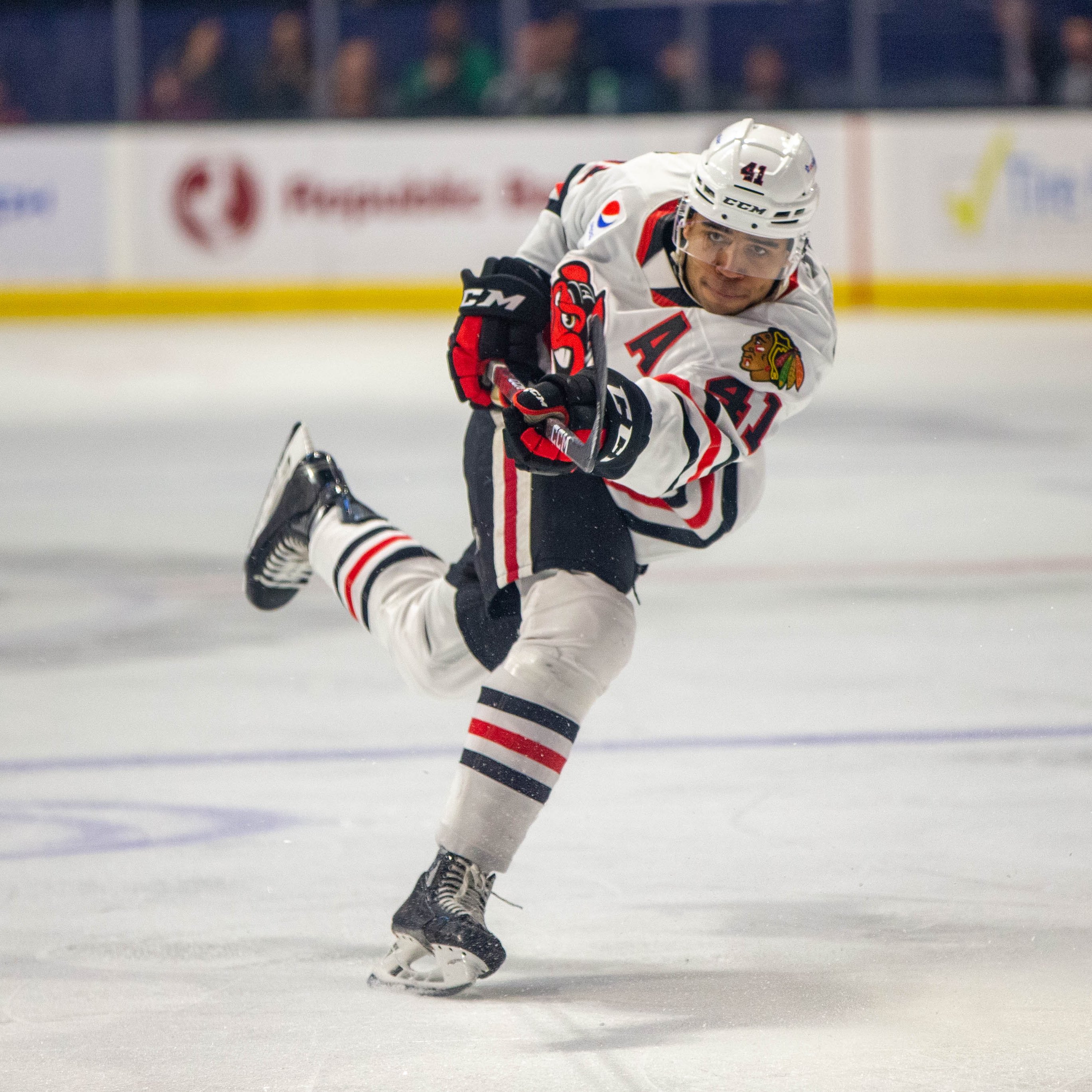 News: Blackhawks Recall Connolly And Entwistle From Rockford