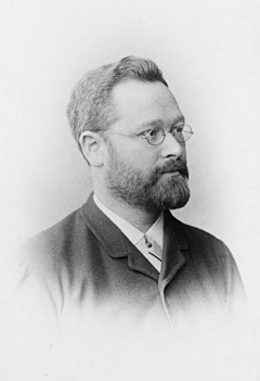 izeus_berlin's tweet image. #OTD 173 years ago, Eduard Sievers (1850-1935) was born 🎉 Historical linguist and one of the leading figures of the Neogrammarian Movement. He is best-known for his analysis of Old English metre and for the formulation of the so-called Sievers’ Law.

#LinguisticBirthdays #Histlx