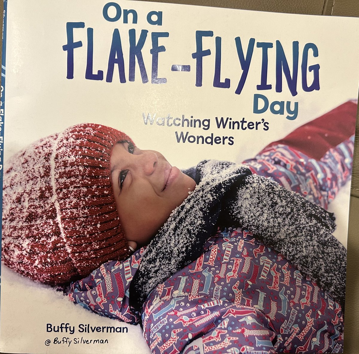 On a Flake-Flying Day @BuffySilverman is an engaging PB w lyrical language that will sweep you in to all the fascinating wonders going on in the winter! #BookAllies