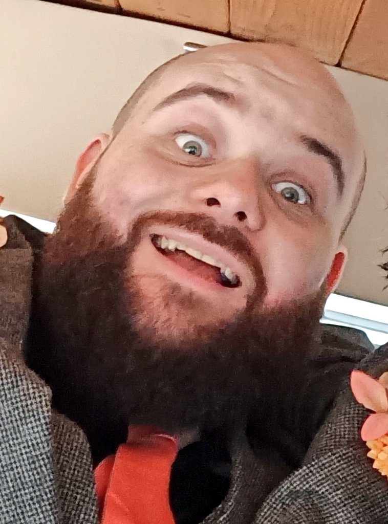 Enlightenmen33's tweet image. This is my forever wallpaper 😂

Curtis #colborne

Absolute legend this man 💪