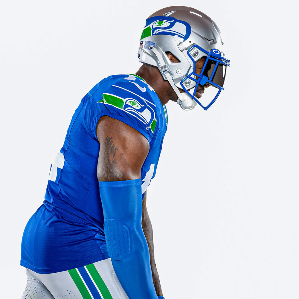 Seattle Seahawks Reveal '90s-Era Throwback Uniforms