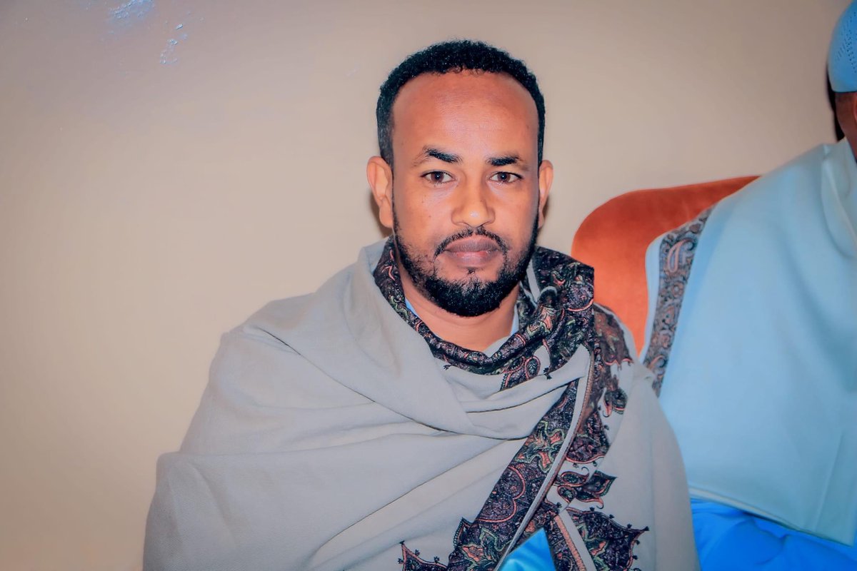 Abdirahmn_Shine's tweet photo. All thanks to #MohamedFarah from USA diaspora for hosting an incredible political dinner last night! Your efforts to bring together and promote meaningful meeting are truly commendable. Thank you! . #PoliticalDinner #WaddaniParty https://t.co/44aC0DuxBD