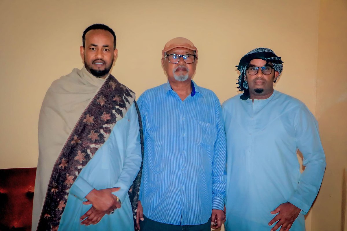 Abdirahmn_Shine's tweet photo. All thanks to #MohamedFarah from USA diaspora for hosting an incredible political dinner last night! Your efforts to bring together and promote meaningful meeting are truly commendable. Thank you! . #PoliticalDinner #WaddaniParty https://t.co/44aC0DuxBD