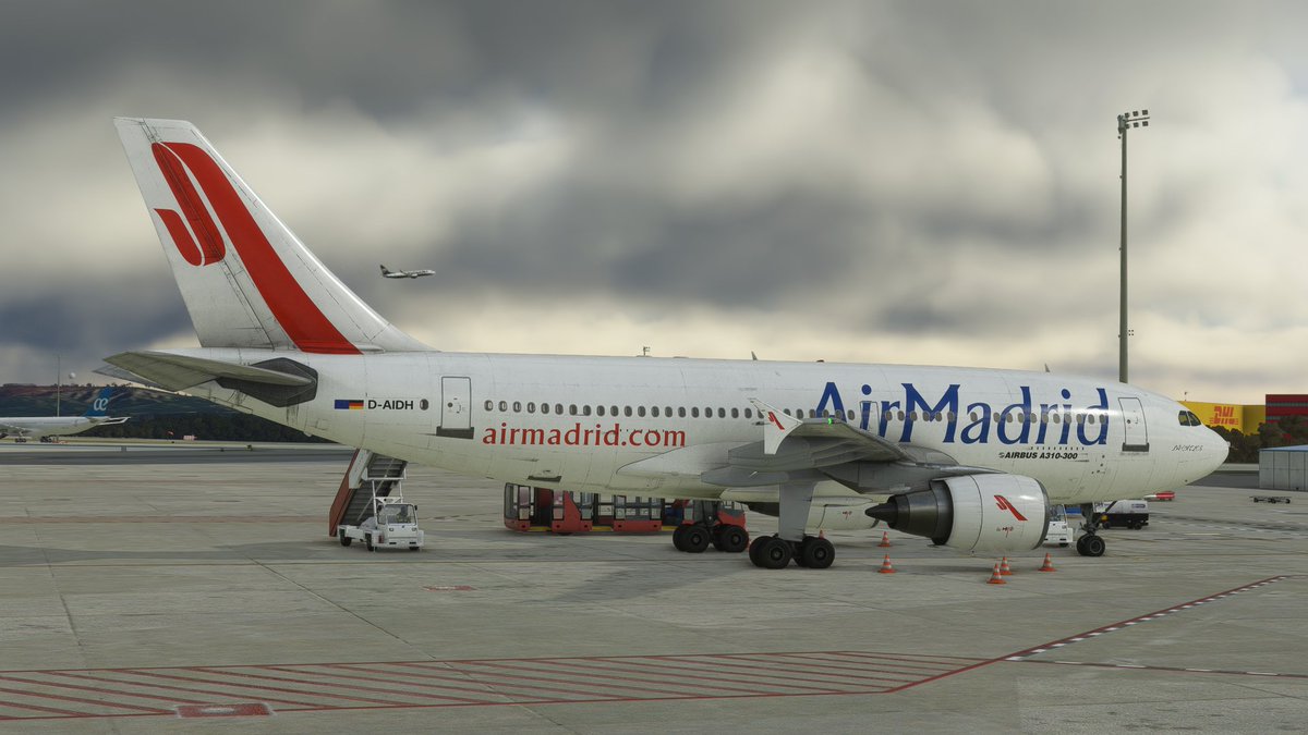 FlightDeck_PMI's tweet image. Seguimos con el A310, esta vez cambiamos la Comet por Air Madrid...

#A310 #Inibuilds #MSFS