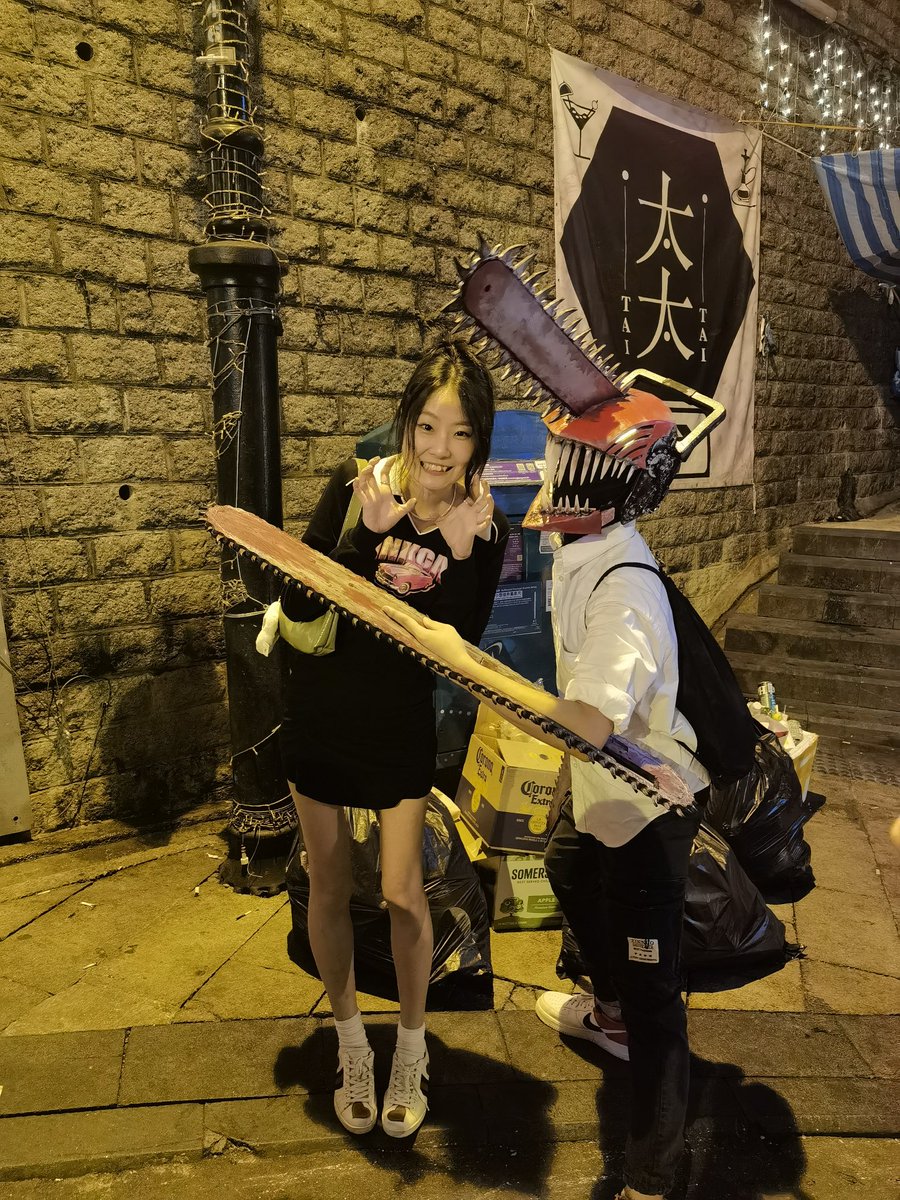 Happy Halloween~Don't go to sleep~Come drink hahahahah🙀
<a href="/JakeB4rever/">BIU.</a>

BUILD JAKAPAN
#FanMeetingJinjianchenginHongKong #BuildJakapan