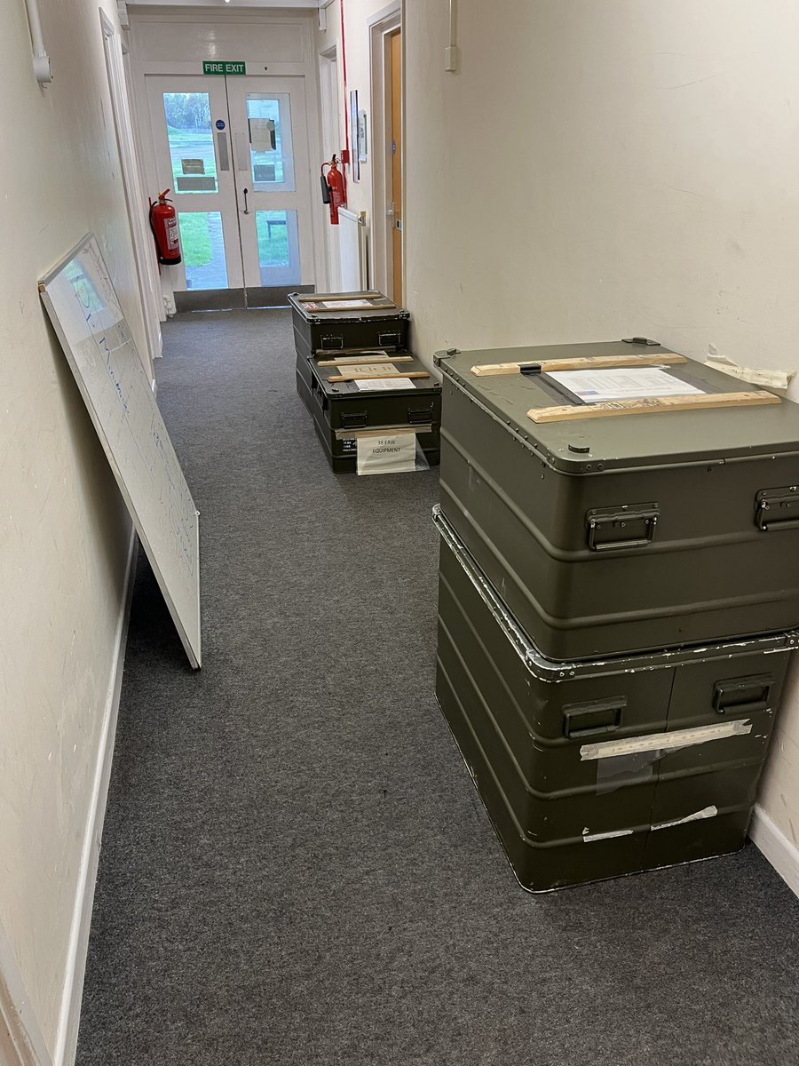 AirMobilityRAF's tweet photo. 38 EAW have arrived at @RAF_Leeming  for Ex VENTURE SPIRIT - The Air Mobility Force’s Agile Combat Employment Ex.

After lunch provided by @3_sqn, the team have set-up the HQ to support A400M, @16_aab_rbx and Tac Med Wing over the next 5 days.

#RAFAirMobility @RAFBrizeNorton https://t.co/HDyeyNLoAy