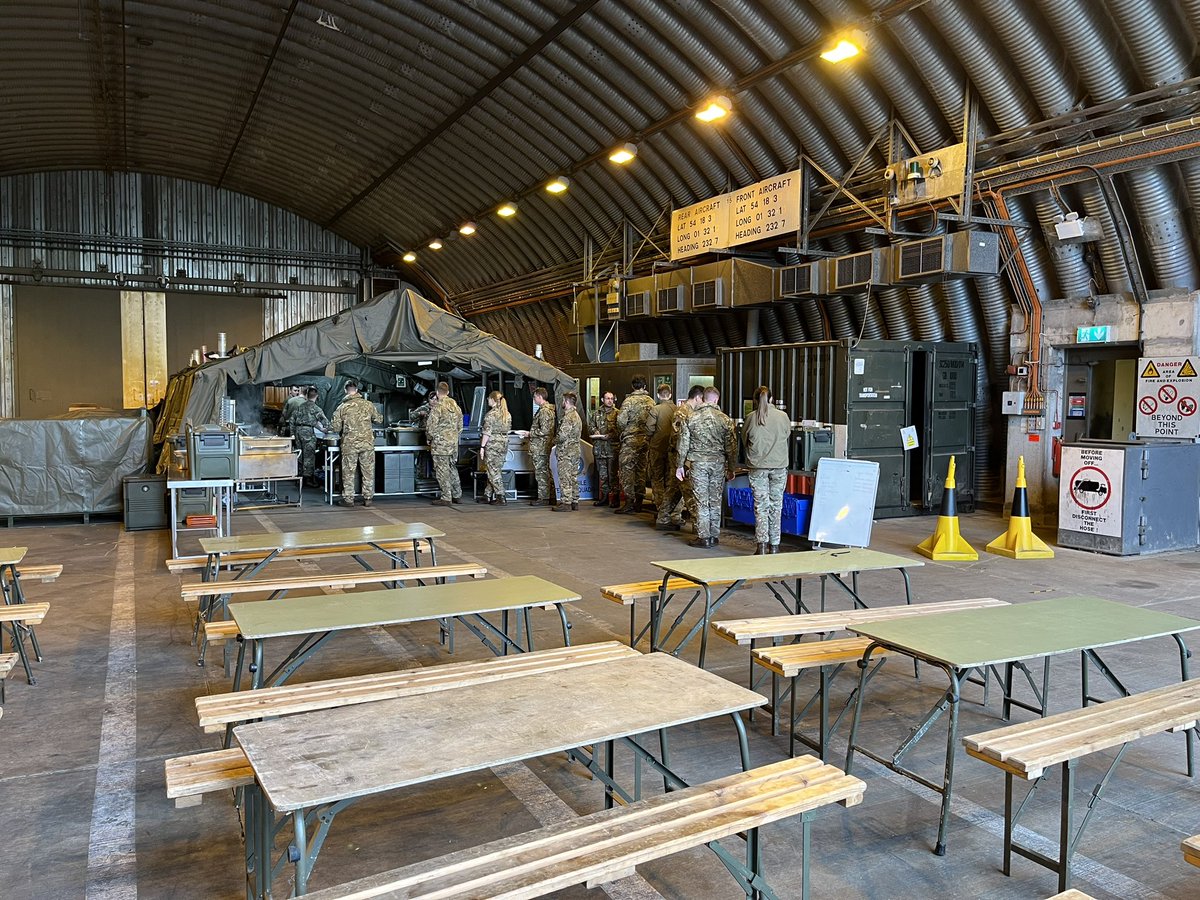 AirMobilityRAF's tweet photo. 38 EAW have arrived at @RAF_Leeming  for Ex VENTURE SPIRIT - The Air Mobility Force’s Agile Combat Employment Ex.

After lunch provided by @3_sqn, the team have set-up the HQ to support A400M, @16_aab_rbx and Tac Med Wing over the next 5 days.

#RAFAirMobility @RAFBrizeNorton https://t.co/HDyeyNLoAy