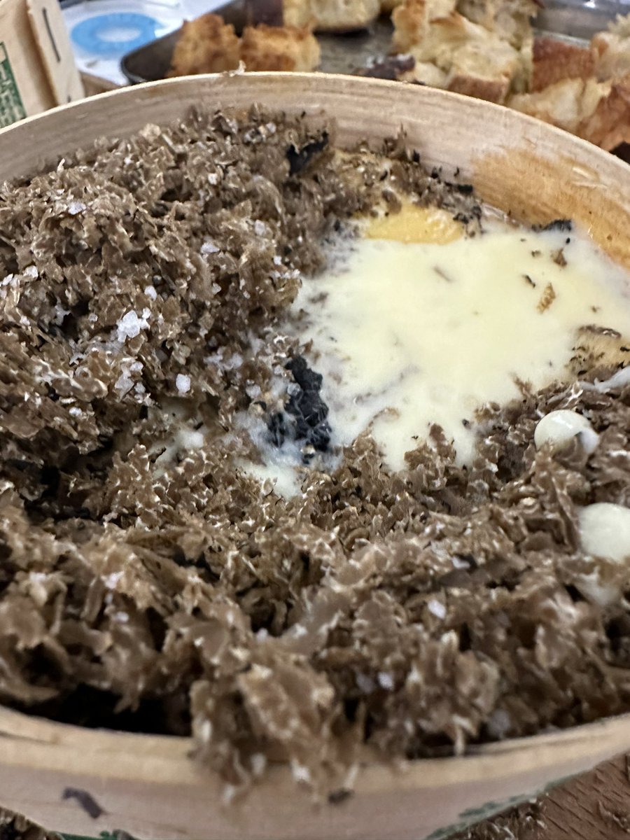 French cheese with English truffles! The delights of autumn… 🍂