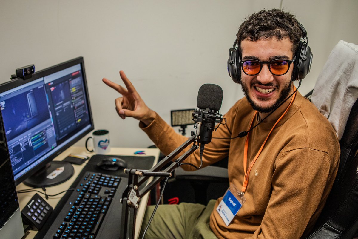 Game Stream Heroes tweet media
