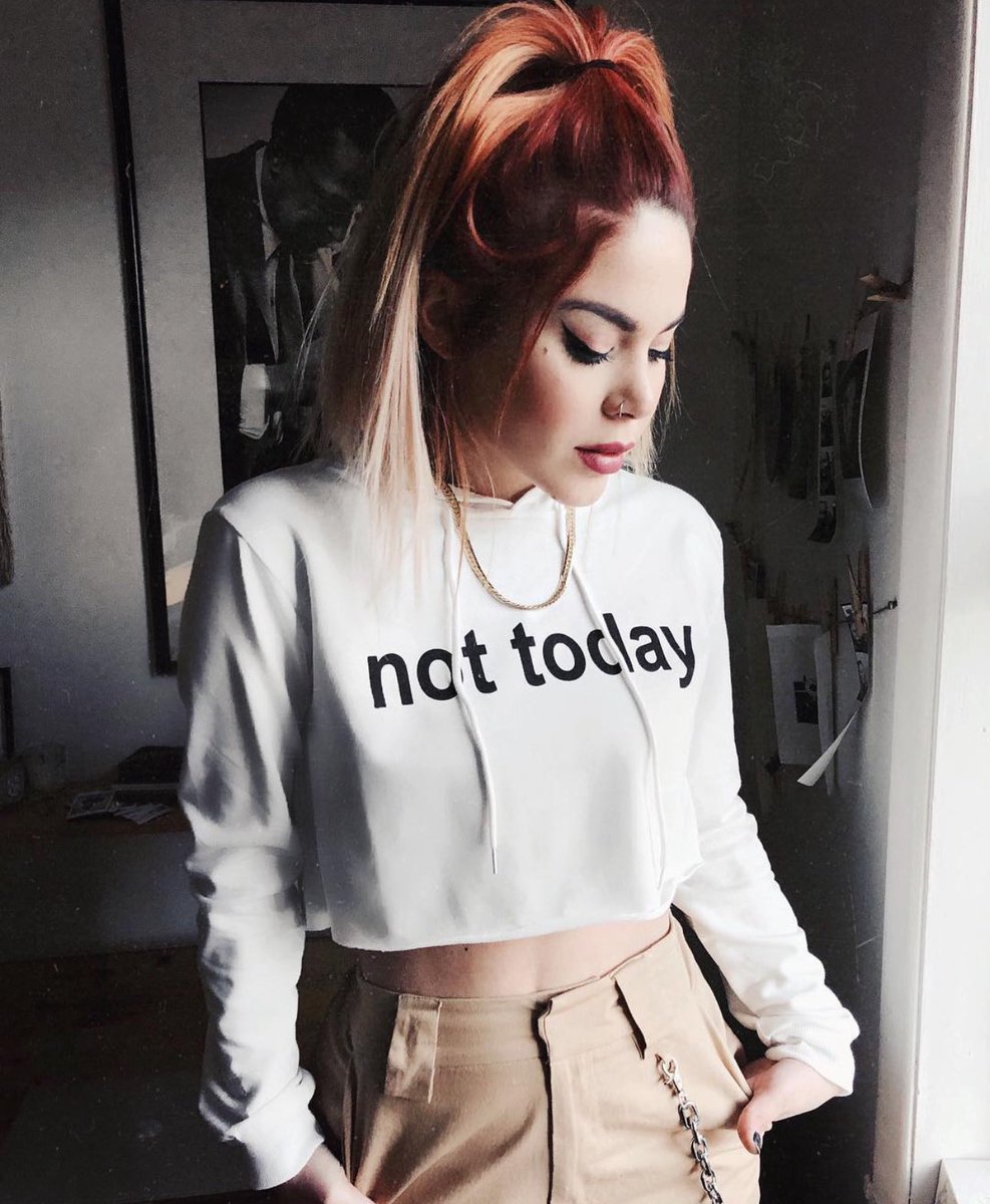 Nice and comfy hoodie for this day. Still will have to see what today has planned for her and not to mentioned hopefully it doesn’t have to be any trouble still.