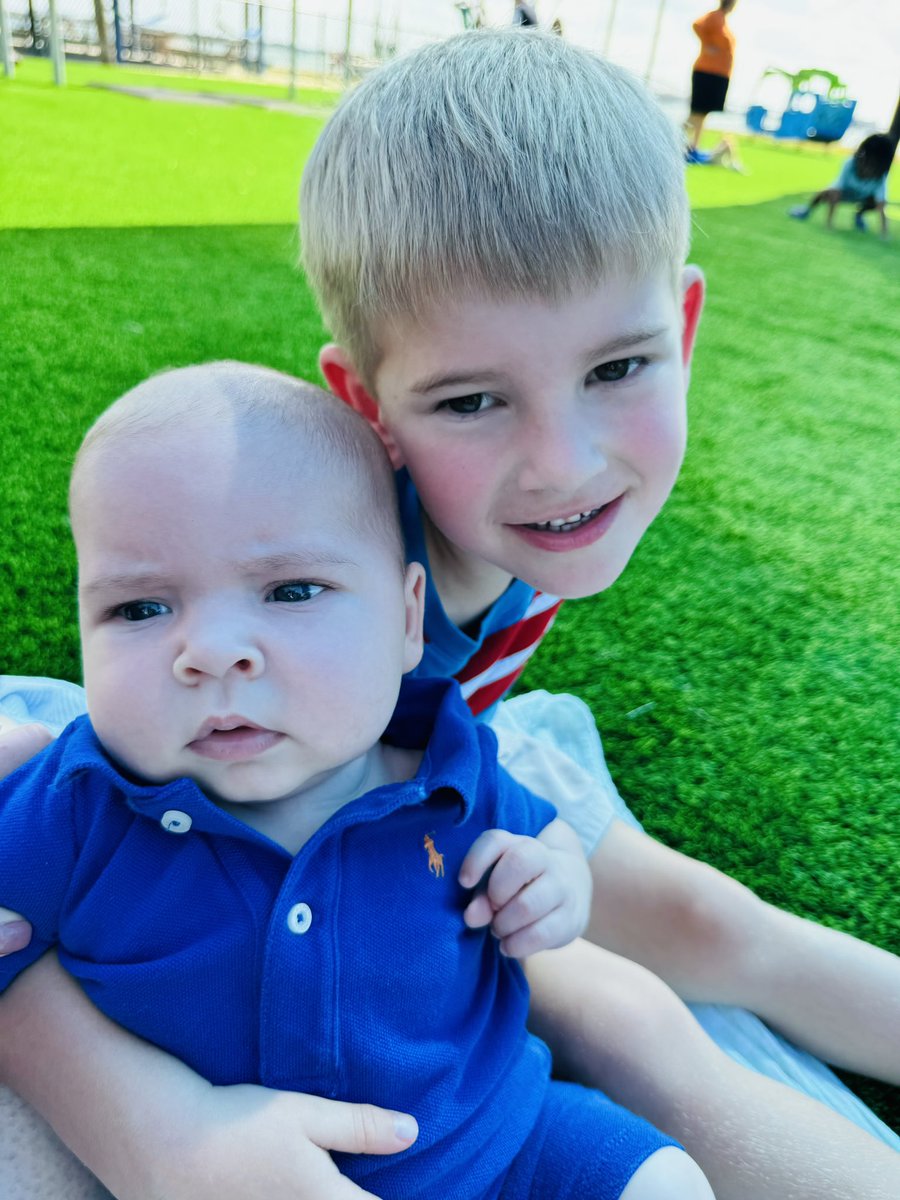 Athena Kort tweet media