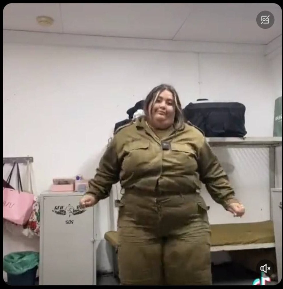 الكيان الصهيوني يعلن دخول دبابة جديدة من طراز "ميركافا "
#غزه_تقاوم