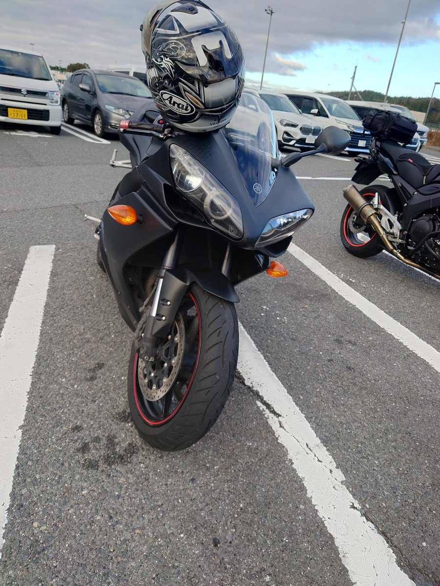 vanbee_BaliusA3's tweet photo. 初R1での会社ツーリング😆 目指せ福井💨 https://t.co/CrsLdm7rvv