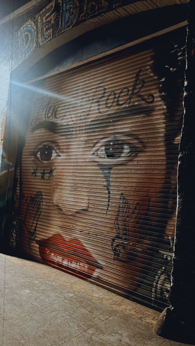 pinup_sunshine's tweet photo. Who I’m
Channeling in my soul with my favorite tatted filters 
#frida #artist #art https://t.co/p8HmOBo5t4