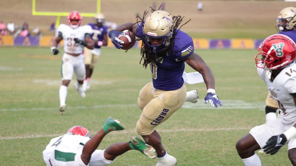 HBCUSports1's tweet photo. HBCU D1 Football Top10 Week 9 

1 North Carolina Central 7-1
2 Florida A&amp;M 7-1
3 Tennessee State 6-2
4 Alcorn State 5-3
5 Jackson State 6-3
6 Alabama State 4-3
7 Alabama A&amp;M 4-4
8 Southern 5-3
9 Hampton 4-4
10 Howard 4-4 https://t.co/h0fpJUIEN4