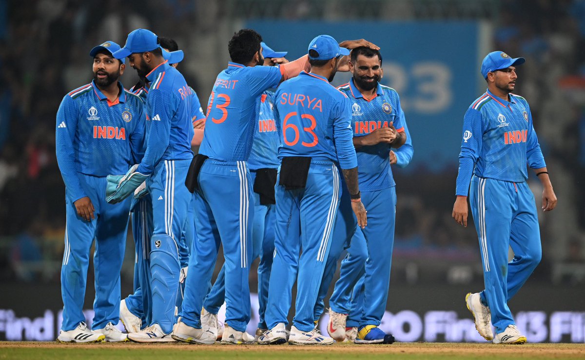 MdShami11's tweet photo. Loved bowling in Lucknow 😃
What a team performance 💙
We move to Mumbai next ✈️

#TeamIndia | #CWC23 https://t.co/zq93TJ1c8U