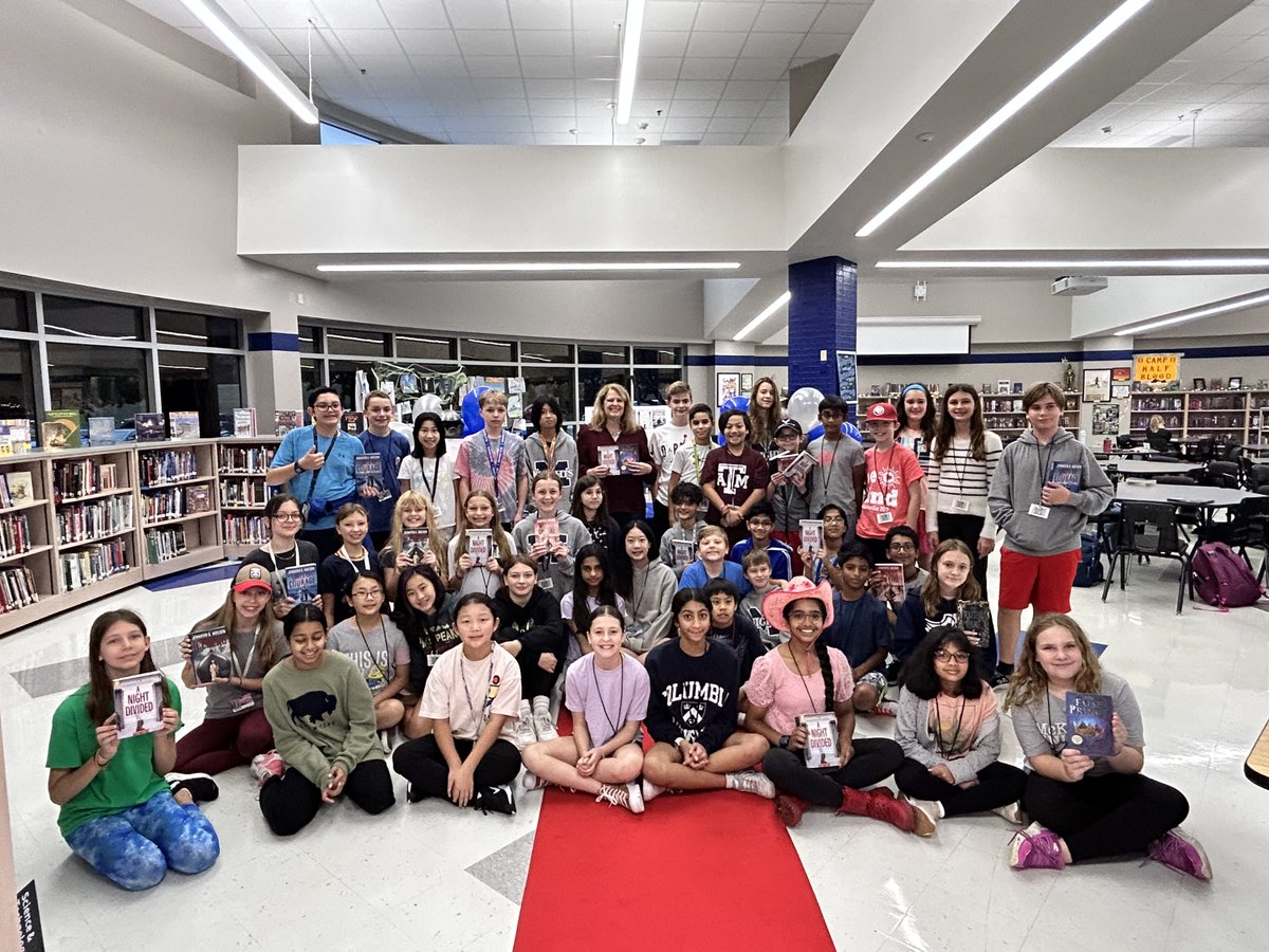 McKamyMS's tweet photo. What an honor to have NY Times best-selling author @nielsenwriter @mckamy_ms last week! https://t.co/ueH8YxAYcX