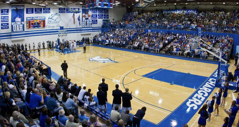 jacksonrweaver3's tweet photo. Blessed to receive an offer from the University of Alabama-Huntsville! https://t.co/dS3g7fnwS4