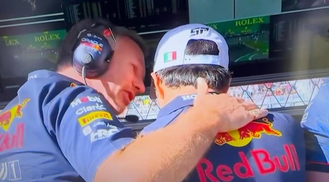 "Que pases a RRHH con pluma azul"