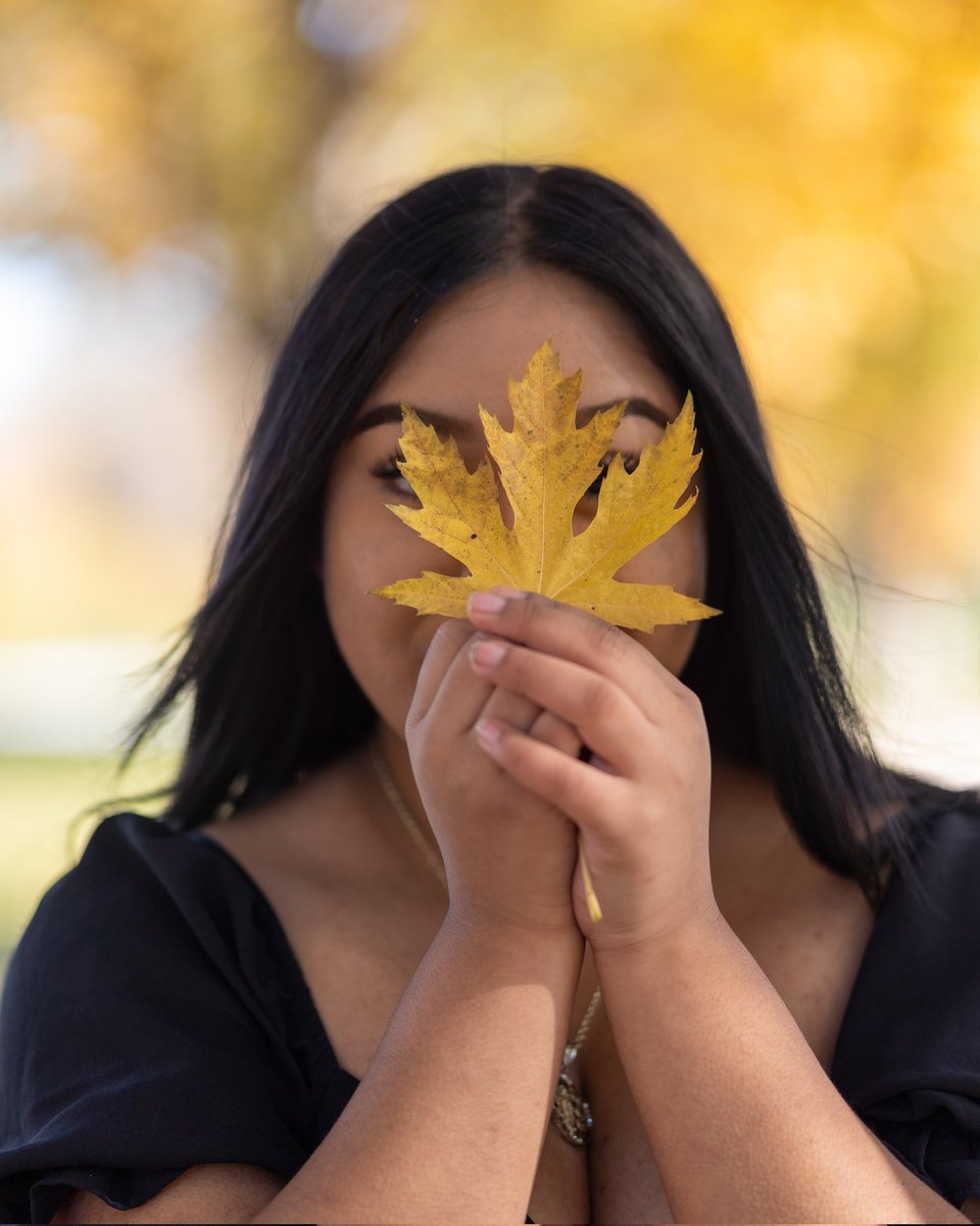 DH_Photos_'s tweet image. Fun Day for portraits #photography #Yellow #FunPhoto #portrait #autumnleaves #Fotos #pictures #Photoofthday
