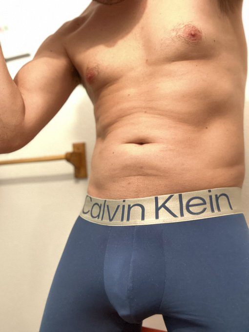Serving it up Sunday.  Let's see how well you serve 😈💵  findom - cashmaster https://t.co/IEb63zwQKb
