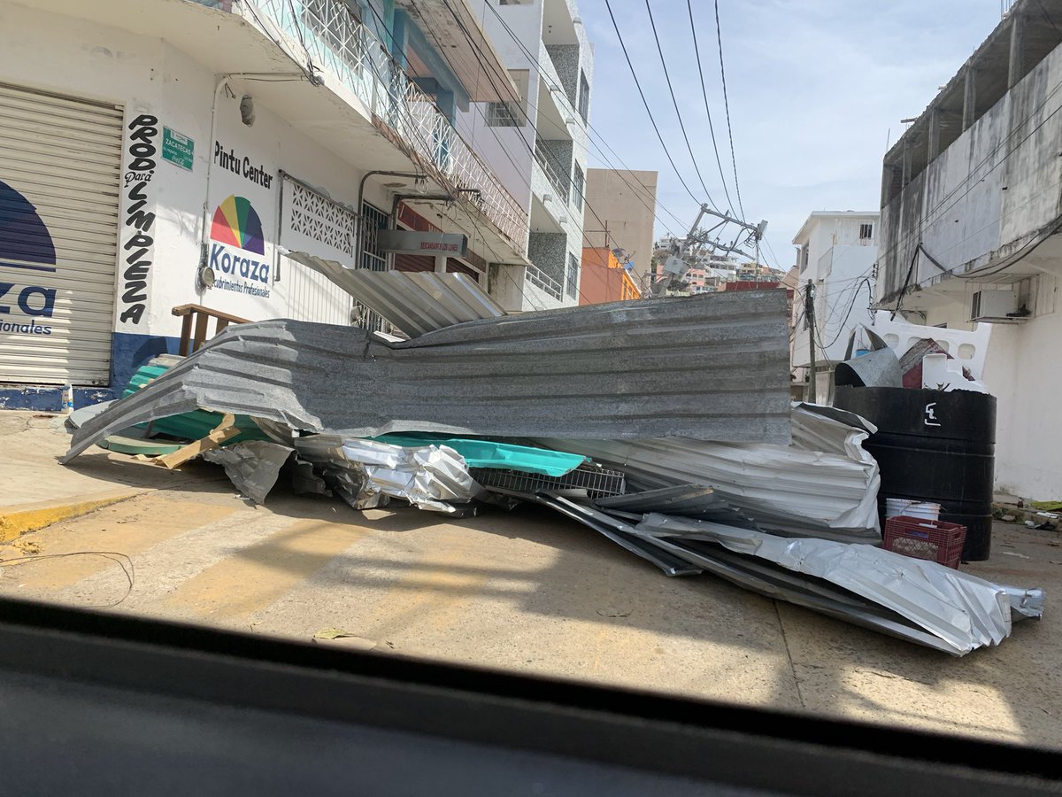 Daniela Ele Te. tweet media