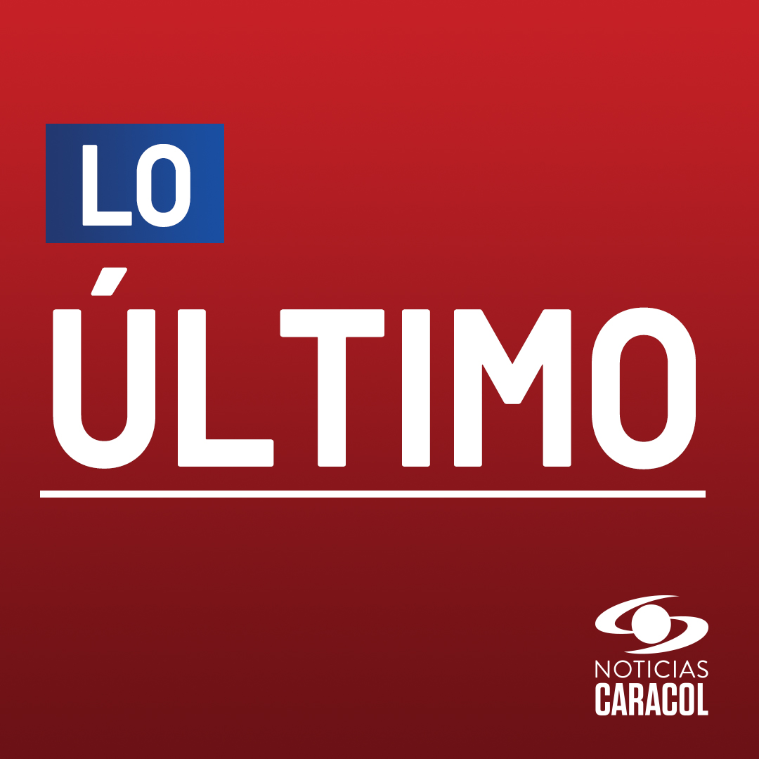 NoticiasCaracol's tweet photo. #EXTRA | Carlos Fernando Galán gana la Alcaldía de Bogotá en primera vuelta, según lo proyecta Martín Orozco, director de Invamer, en Noticias Caracol.   

Más en https://t.co/yqNEZK7rZ3 https://t.co/mHjtJrCsm8